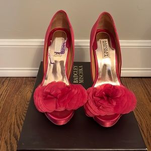 Badgley Mischka size 7 1/2 platform sandal